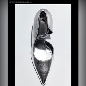 Zara asymmetric heeled metallic shoes. Sold out online / no longer on the site